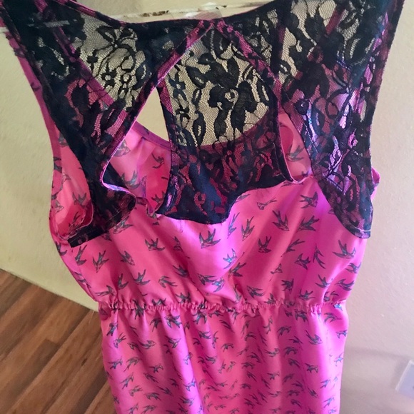 SMall /mediumJuniors Pink dress & bird pattern 7-9 - Picture 3 of 7